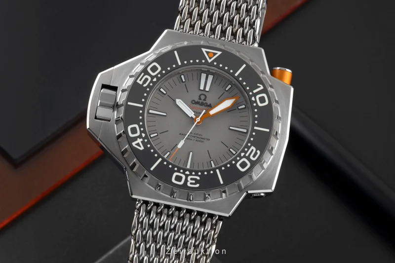 Omega Seamaster titanium automatic men's watch 227.90.55.21.99.001 [2600049]