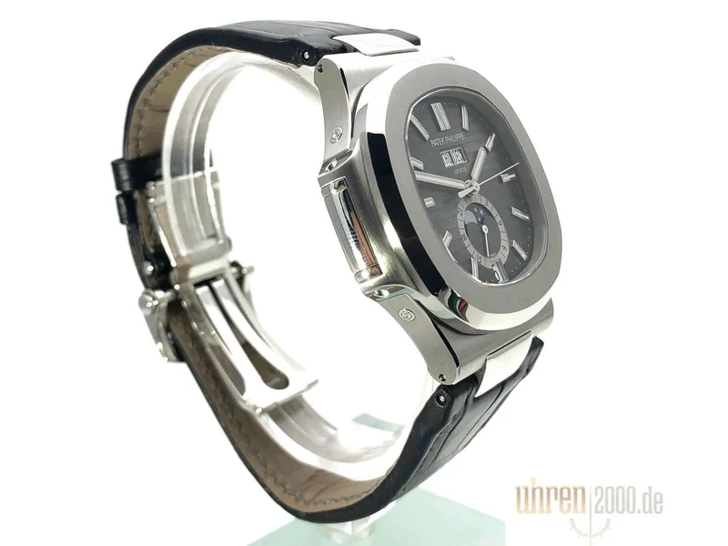 Patek Philippe Nautilus Annual Calendar Mondphase 5726A-001