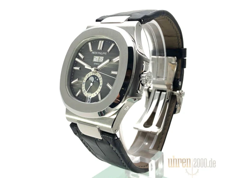 Patek Philippe Nautilus Annual Calendar Mondphase 5726A-001