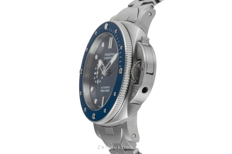 Panerai Submersible steel automatic men's watch PAM02068 LP: 11900EUR [2507476]