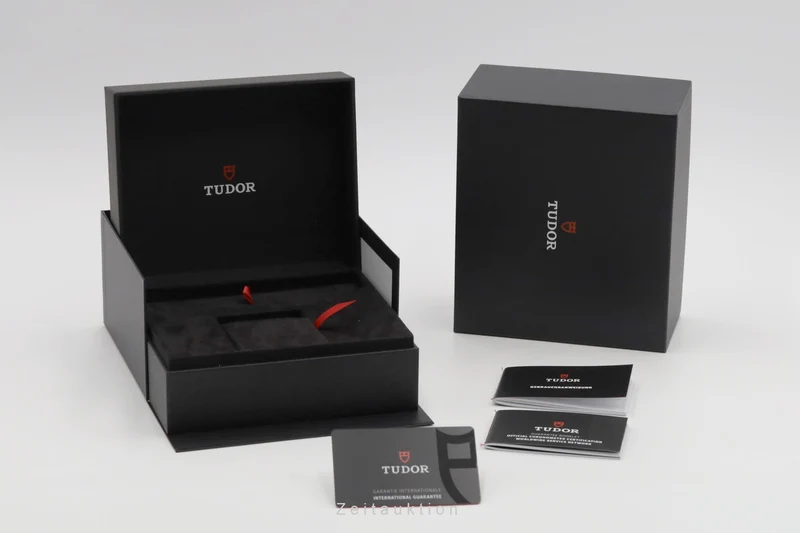 Tudor Black Bay steel automatic men's watch 7939G1A0NRU-0002 LP: 4530EUR [2600620]