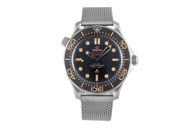 Omega Seamaster titanium automatic men's watch 210.90.42.20.01.001 LP: 10900EUR [2600559]