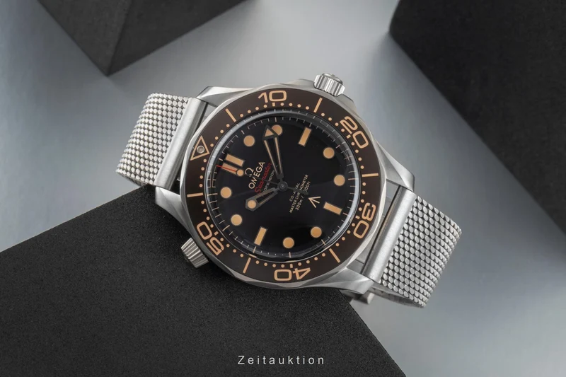 Omega Seamaster titanium automatic men's watch 210.90.42.20.01.001 LP: 10900EUR [2600559]