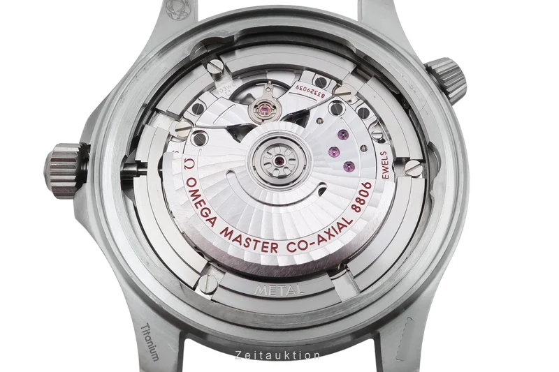 Omega Seamaster titanium automatic men's watch 210.90.42.20.01.001 LP: 10900EUR [2600559]