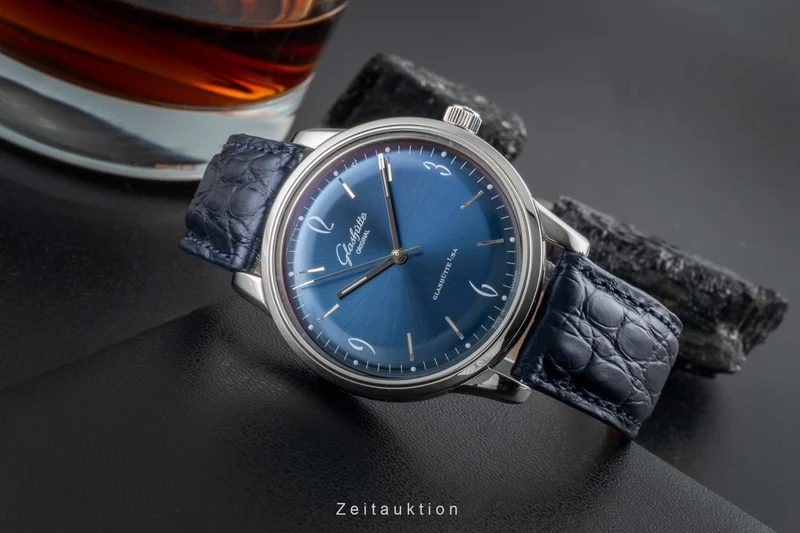 Glashütte Sixties steel automatic men's watch 1-39-52-06-02-04 LP: 7400EUR [2600292]
