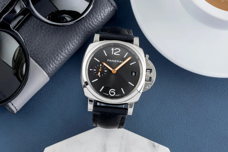 Panerai Luminor steel automatic men's watch PAM01247 LP: 7000EUR [2600296]