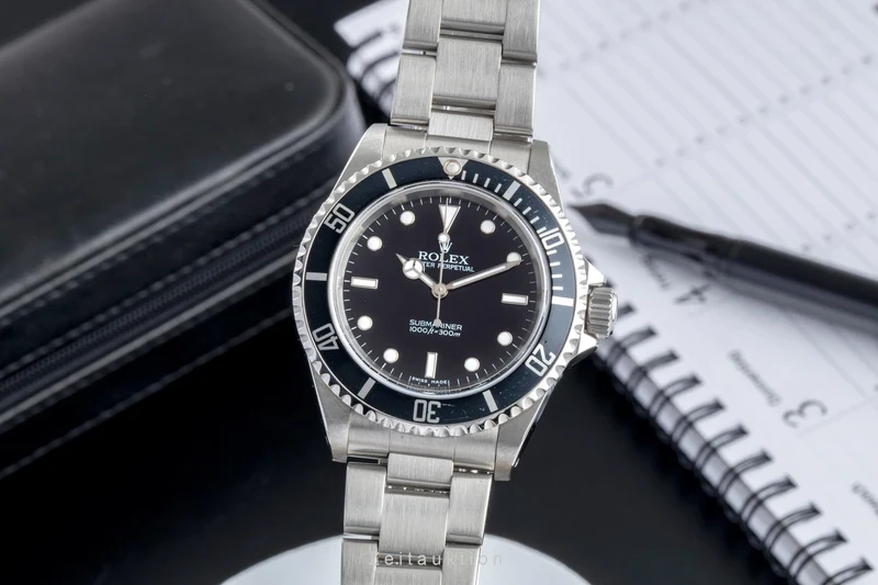 Rolex Submariner steel automatic men's watch 14060M [2507173]