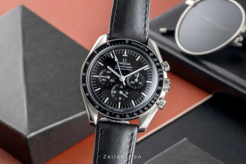 Omega Speedmaster Moonwatch chronograph steel manual winding men's watch 310.30.42.50.01.001 LP: 7200EUR [2507545]