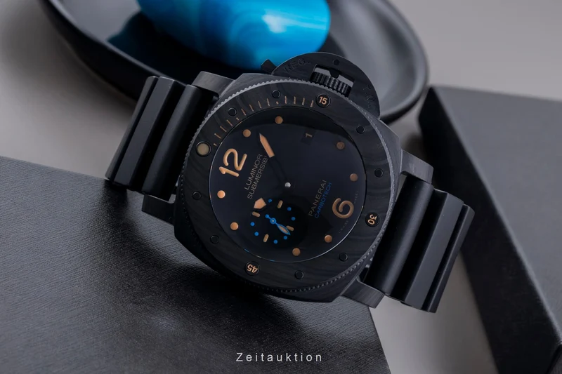 Panerai Submersible carbon automatic men's watch PAM00616 [2600313]