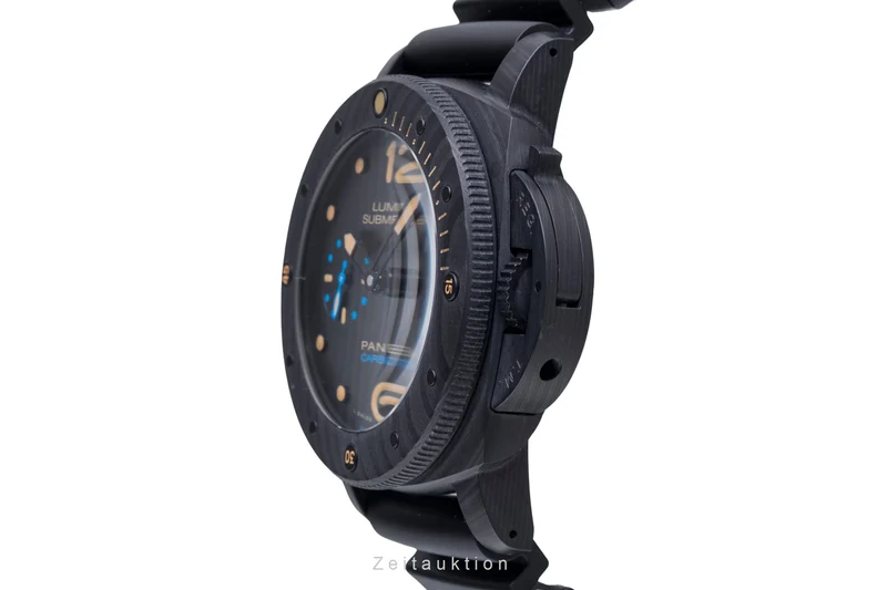 Panerai Submersible carbon automatic men's watch PAM00616 [2600313]
