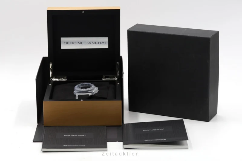 Panerai Submersible carbon automatic men's watch PAM00616 [2600313]
