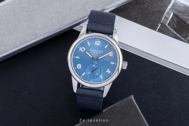 Nomos Club steel automatic men's watch 750 LP: 3100EUR [2600400]