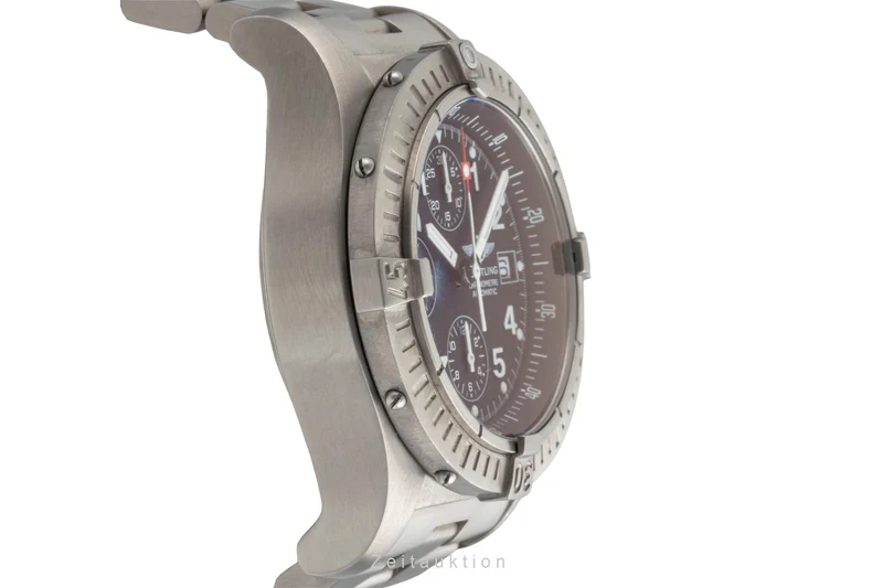 Breitling Avenger chronograph titanium automatic men's watch E13360 [2507521]