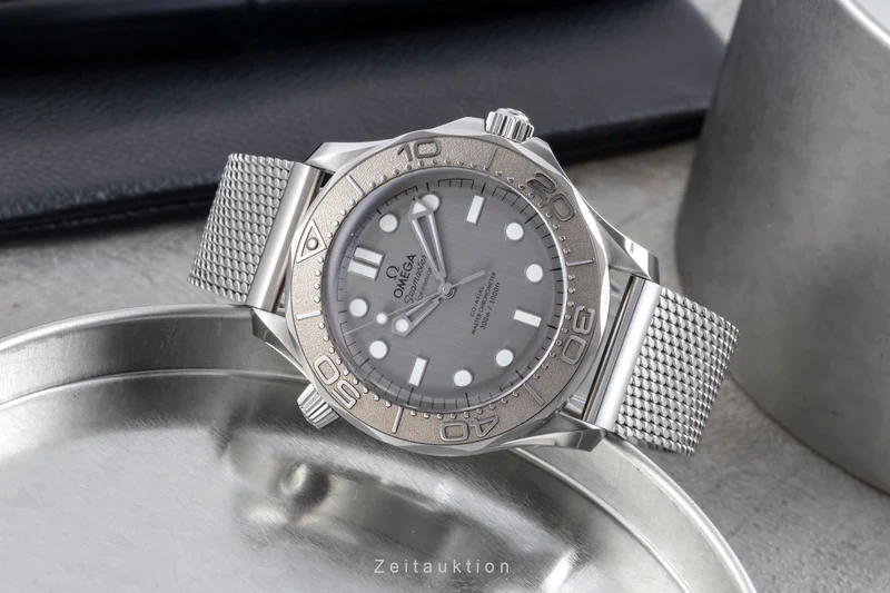 Omega Seamaster steel / titanium automatic men's watch 210.30.42.20.06.002 [2507484]
