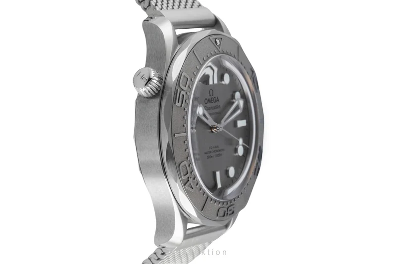 Omega Seamaster steel / titanium automatic men's watch 210.30.42.20.06.002 [2507484]