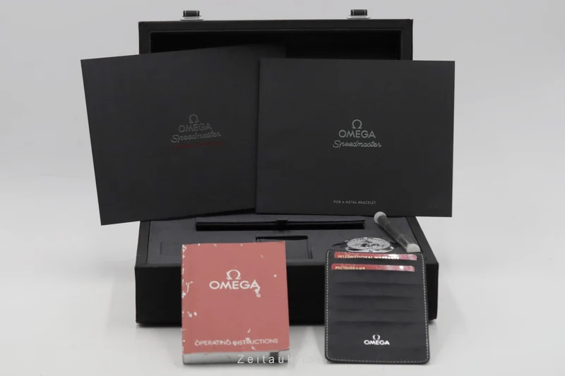 Omega Speedmaster Moonwatch chronograph steel manual winding men's watch 311.30.42.30.01.006 LP: 8700EUR [2506670]