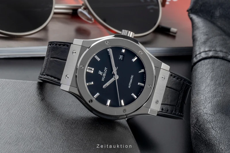 Hublot Classic Fusion titanium automatic men's watch 542.NX.1171.LR [2507510]