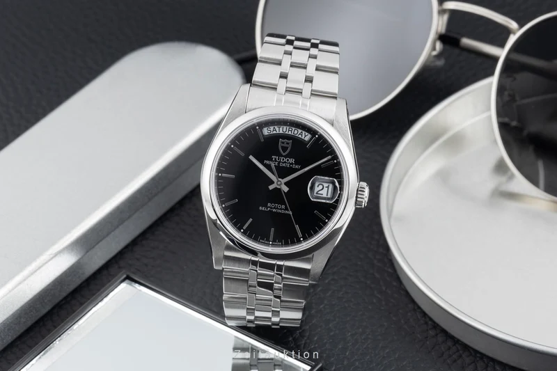 Tudor Date-Day steel automatic men's watch 76200 [2507122]