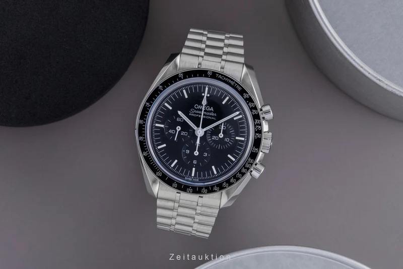 Omega Speedmaster Moonwatch chronograph steel manual winding men's watch 310.30.42.50.01.002 LP: 8700EUR [2600138]