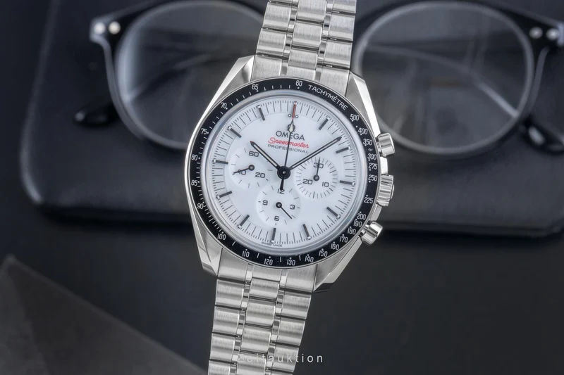 Omega Speedmaster Moonwatch chronograph steel manual winding men's watch 310.30.42.50.04.001 LP: 8800EUR [2507511]