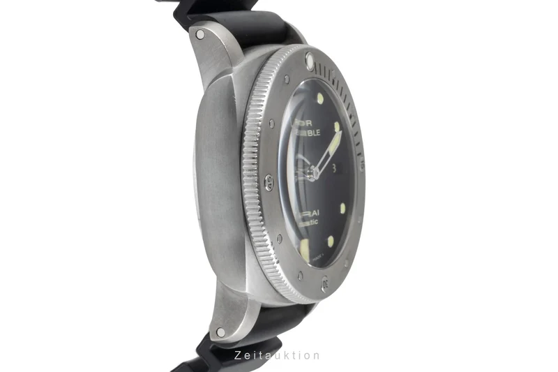 Panerai Submersible titanium automatic men's watch PAM00305 LP: 10900EUR [2505611]