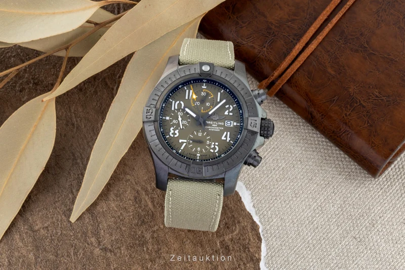 Breitling Avenger chronograph titanium automatic men's watch V13317101L1X1 LP: 6550EUR [2506856]
