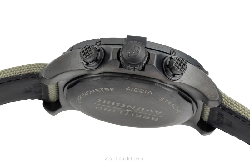 Breitling Avenger chronograph titanium automatic men's watch V13317101L1X1 LP: 6550EUR [2506856]