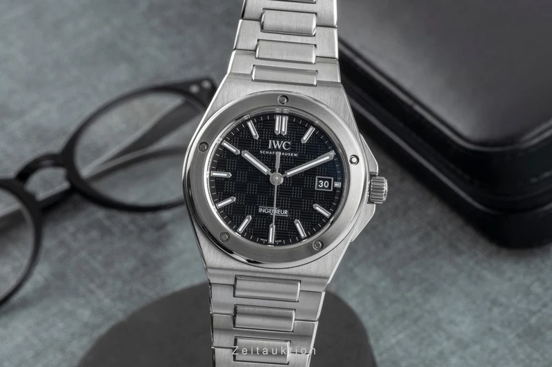 IWC Ingenieur steel automatic men's watch IW328901 LP: 12900EUR [2506719]