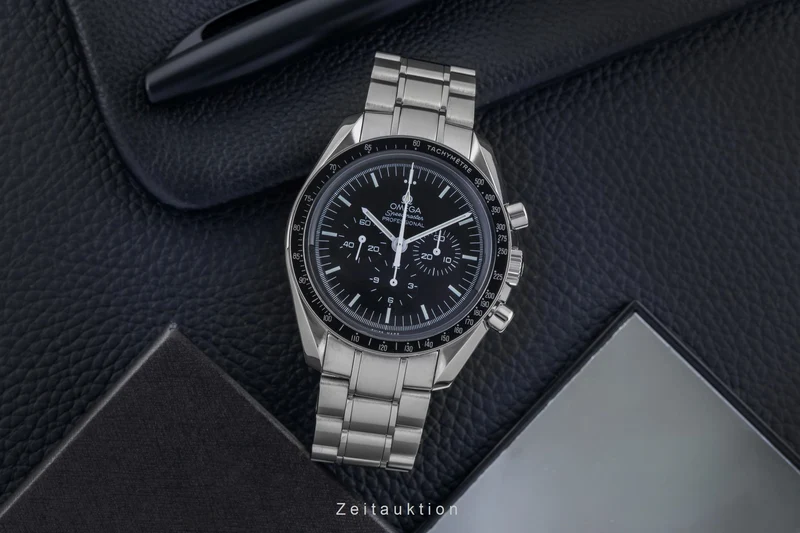 Omega Speedmaster Moonwatch chronograph steel manual winding men's watch 311.30.42.30.01.005 LP: 7600EUR [2507028]