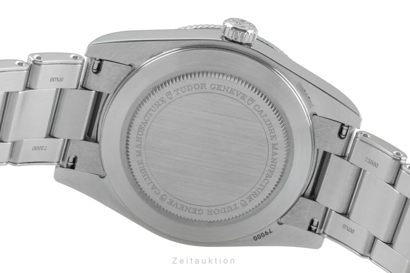 Tudor Black Bay steel automatic men's watch 79000N LP: 4190EUR [2506376]