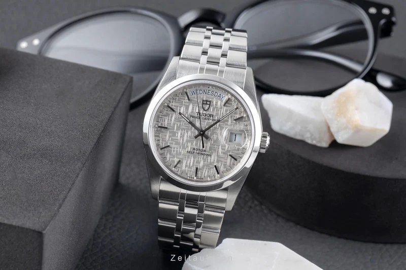 Tudor Date-Day steel automatic men's watch 76200 [2507121]