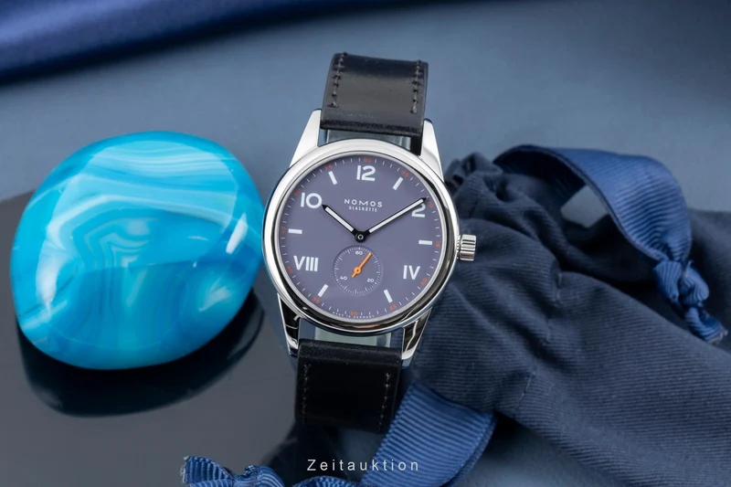 Nomos Club steel manual winding men's watch 730 LP: 1480EUR [2506750]