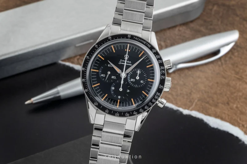 Omega Speedmaster Moonwatch chronograph steel manual winding men's watch 310.30.40.50.06.001 LP: 8600EUR [2507165]