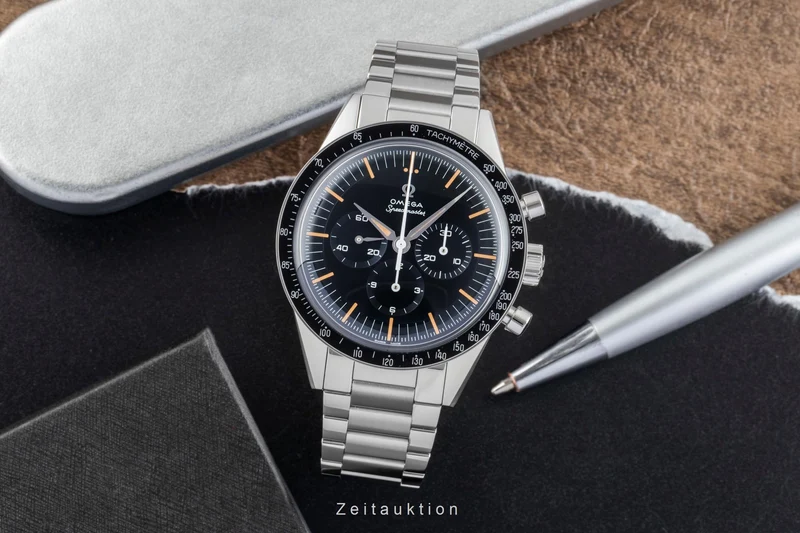 Omega Speedmaster Moonwatch chronograph steel manual winding men's watch 310.30.40.50.06.001 LP: 8600EUR [2507165]