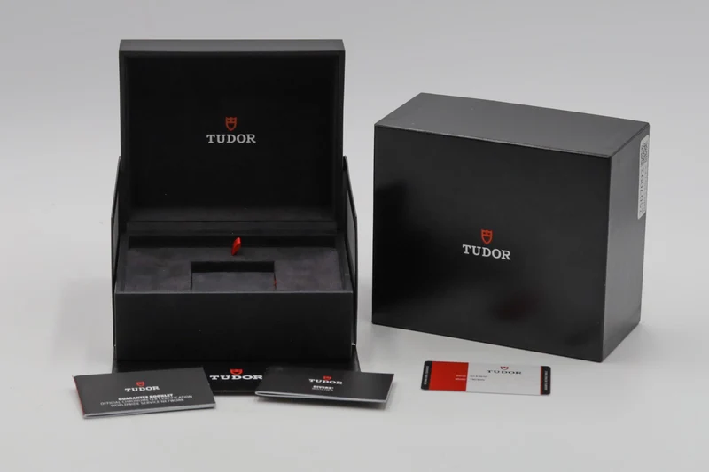 Tudor Black Bay steel automatic men's watch 79030N 0001 LP: 4150EUR [2507093]
