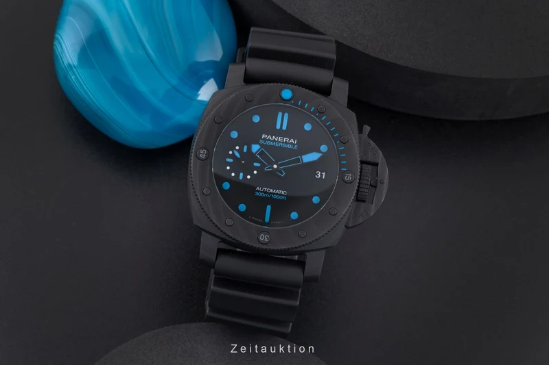 Panerai Submersible carbon automatic men's watch PAM00960 LP: 17900EUR [2506795]