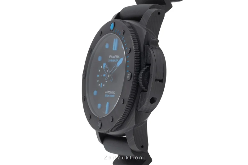 Panerai Submersible carbon automatic men's watch PAM00960 LP: 17900EUR [2506795]