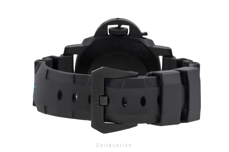 Panerai Submersible carbon automatic men's watch PAM00960 LP: 17900EUR [2506795]