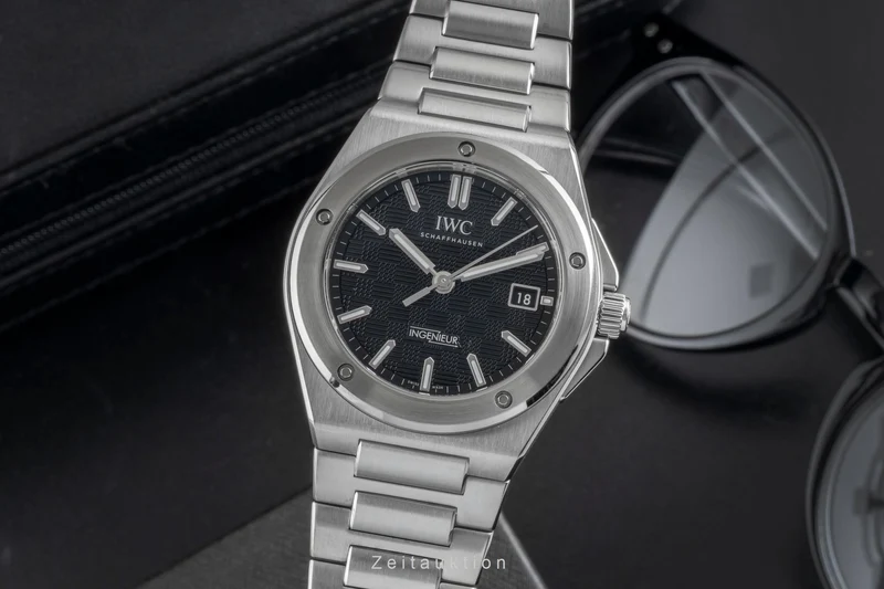 IWC Ingenieur steel automatic men's watch IW328901 LP: 12900EUR [2507068]