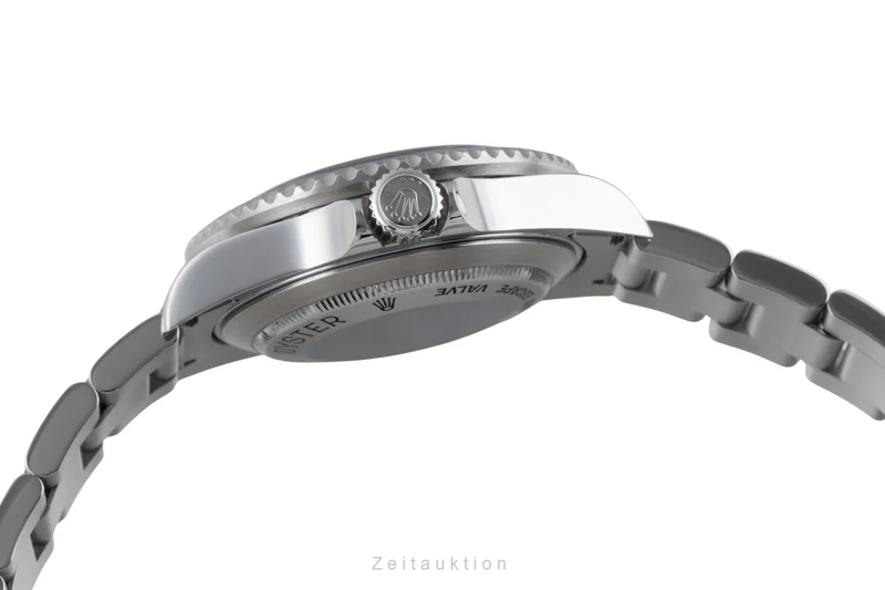 Rolex Sea-Dweller steel automatic men's watch 16600 [2506180]