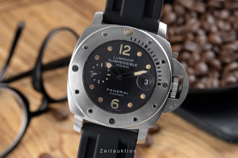 Panerai Submersible steel automatic men's watch PAM00243 [2505403]