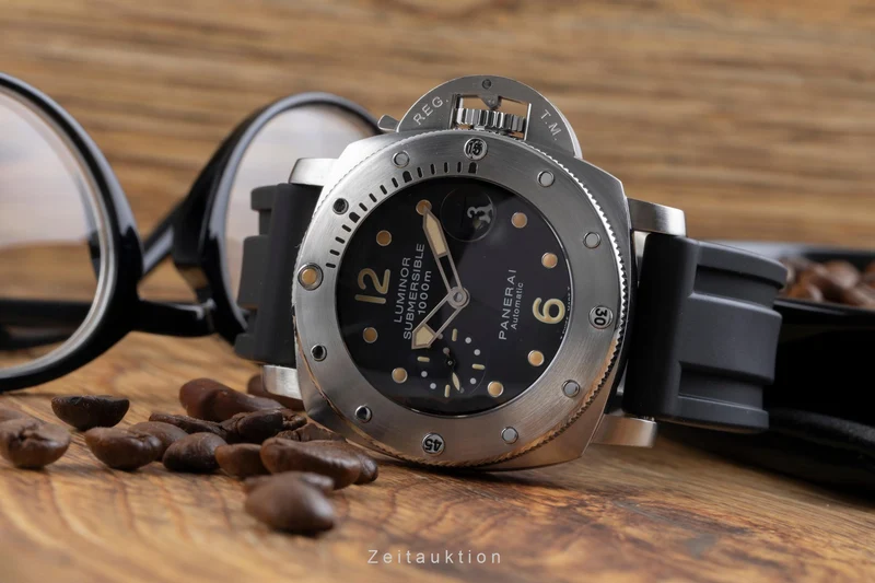 Panerai Submersible steel automatic men's watch PAM00243 [2505403]