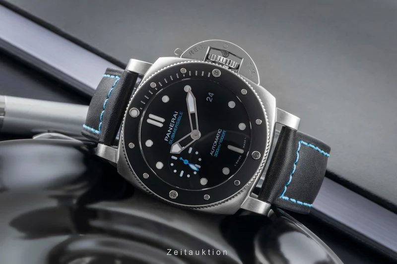 Panerai Submersible steel automatic men's watch PAM00683 LP: 9700EUR [2506527]