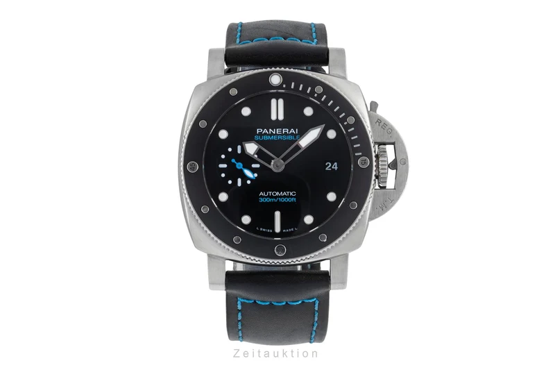 Panerai Submersible steel automatic men's watch PAM00683 LP: 9700EUR [2506527]