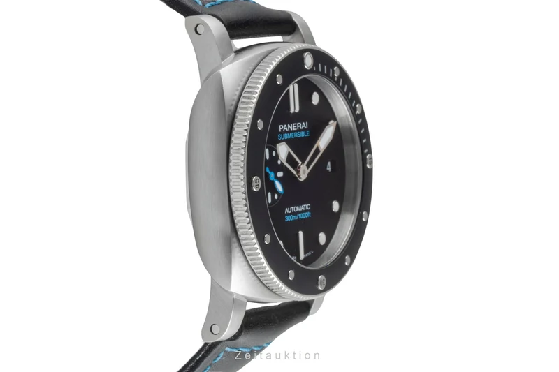 Panerai Submersible steel automatic men's watch PAM00683 LP: 9700EUR [2506527]