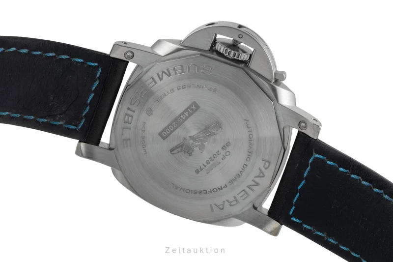 Panerai Submersible steel automatic men's watch PAM00683 LP: 9700EUR [2506527]