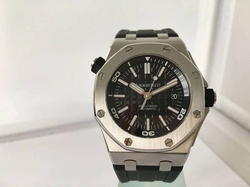 Audemars Piguet Royal Oak Offshore Diver gebraucht