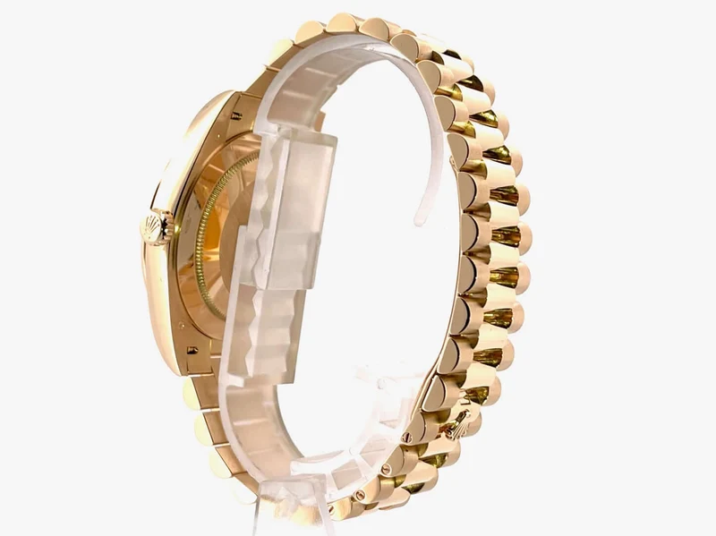 Rolex Day-Date 40 18 kt Gelbgold 228238 Silber R