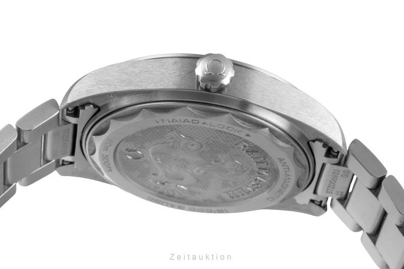 Omega Railmaster steel automatic men's watch 220.10.40.20.01.001 [2507075]