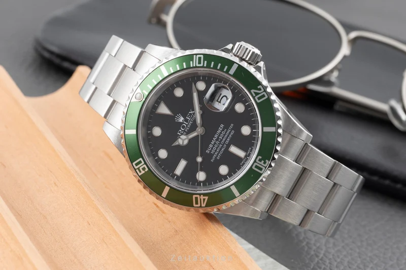 Rolex Submariner steel automatic men's watch 16610LV [2507175]